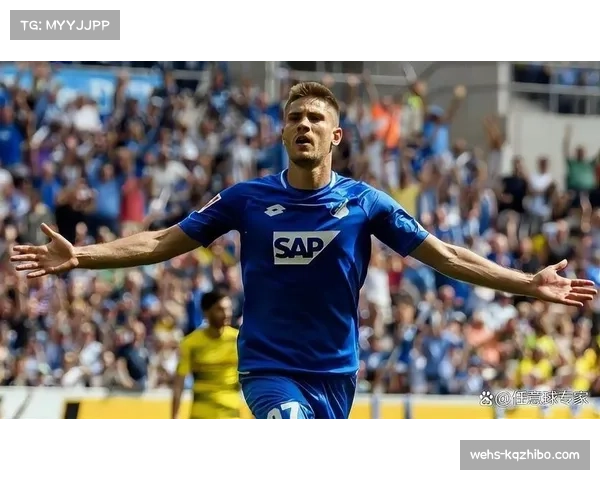 补时第8分钟点球绝杀：克拉马里奇冷静施射助霍芬海姆取胜